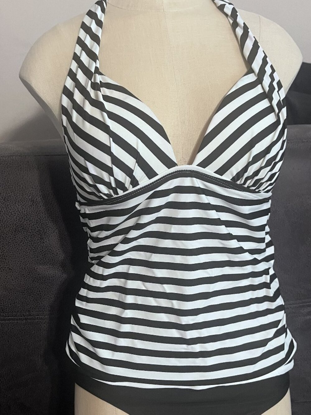 NEW Beach Queen & Collections Catalina Women's 2 Piece Swimsuit Black & White Sm